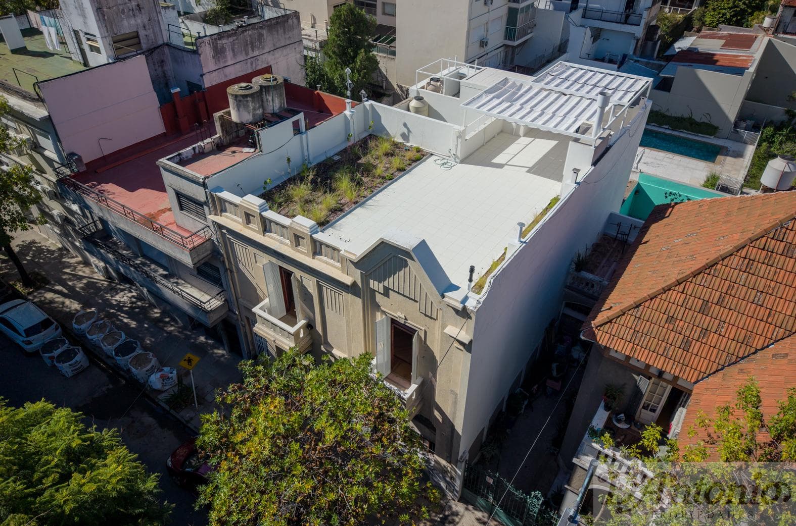 PH 4 ambientes refaccionado en su totalidad con terraza verde - 1