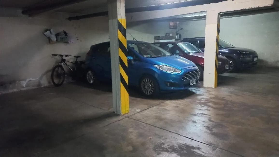 Cochera en venta - 12mts2 - Vicente López - 1