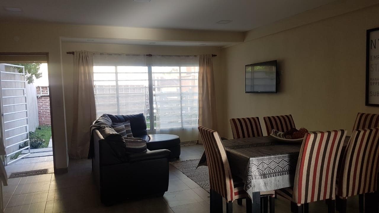 Casa en venta - 2 Dormitorios 1 Baño - San Bernardo del Tuyú - 1