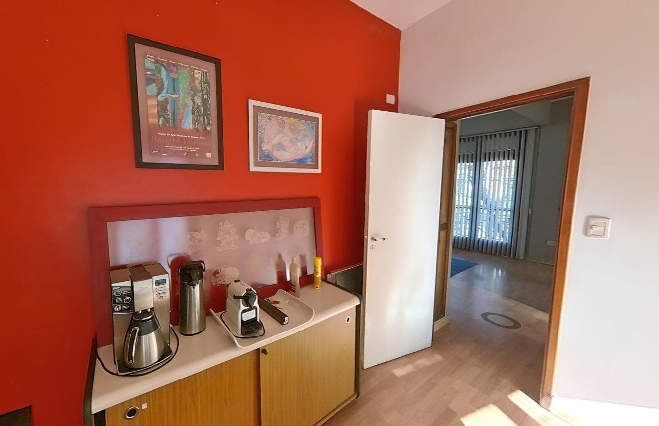 Fraga * 300 Casa u oficina. 5 amb. y terraza Sup. total 210m2. aprox. - 1