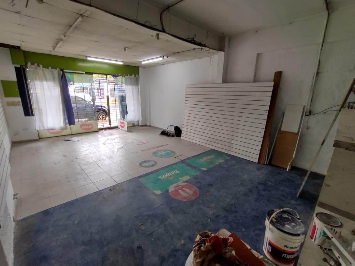 Local en alquiler en San Antonio de Padua - 1