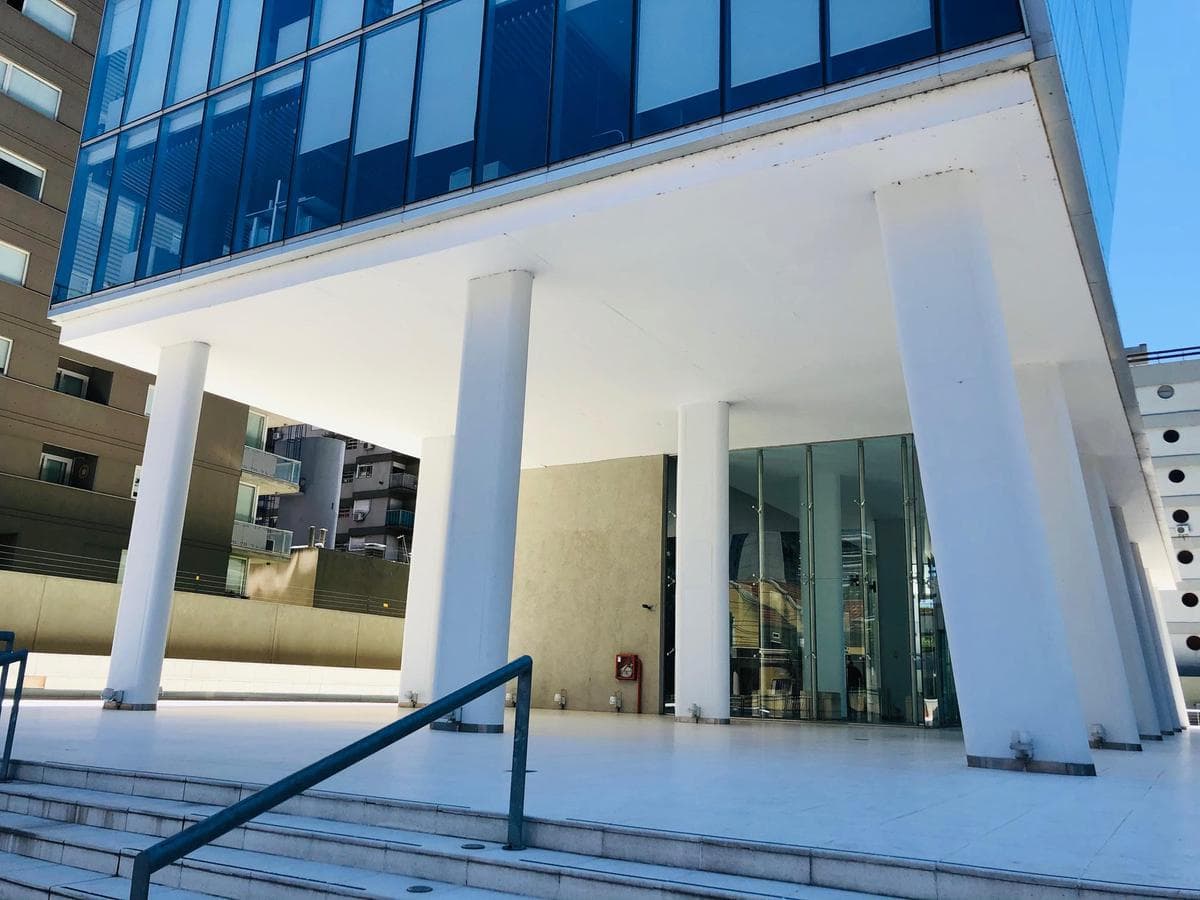 Alquiler Oficina 70Mts2 Totales con cochera en Regatta Oficinas - Alberdi 431 - Olivos - 1