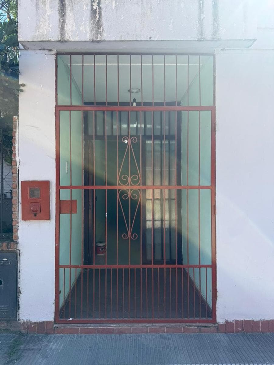 Casa refaccionada a nueva en venta B° Sarmiento - 1