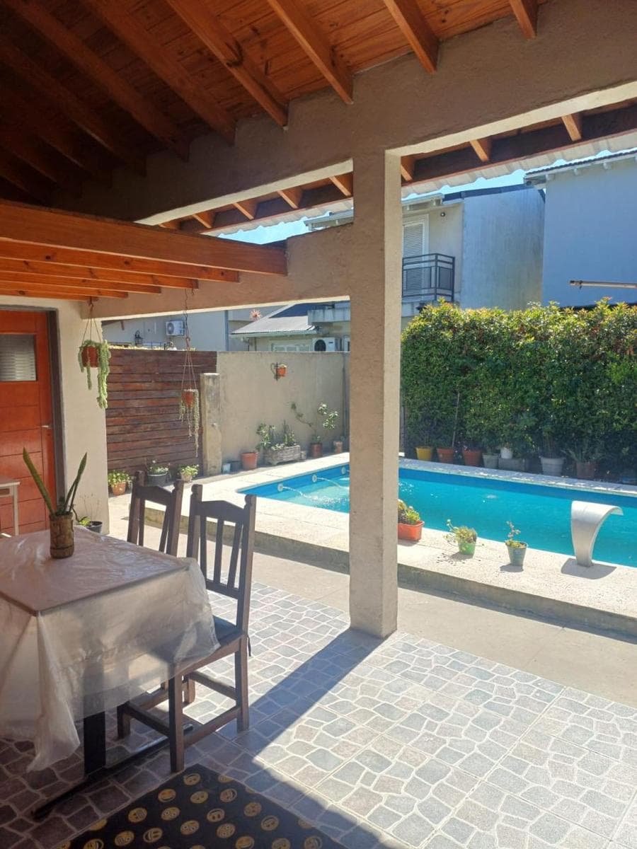 Departamento de 4 ambientes en alquiler - 1