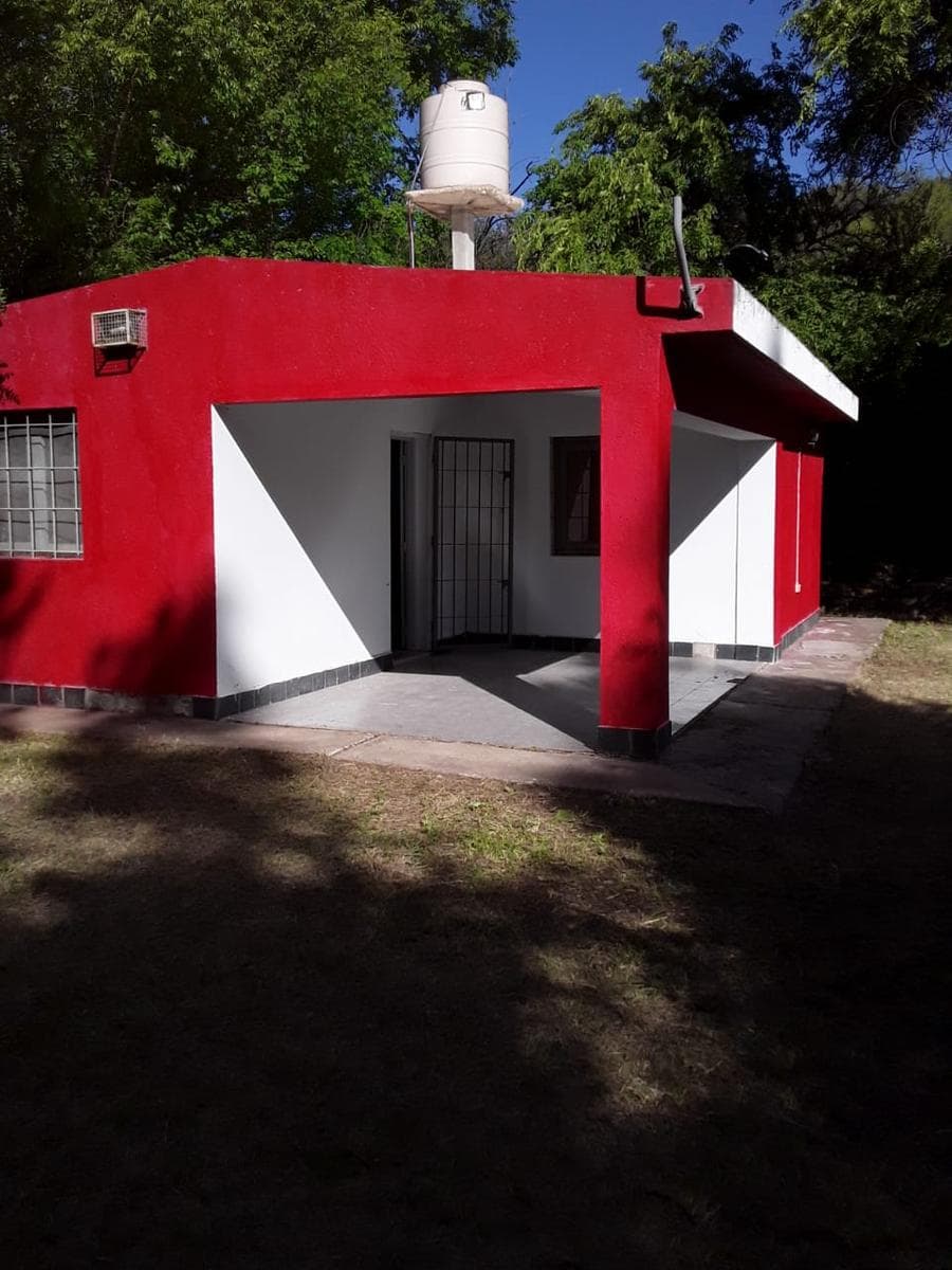 VENTA Casa + terreno. El Trapiche. - 1