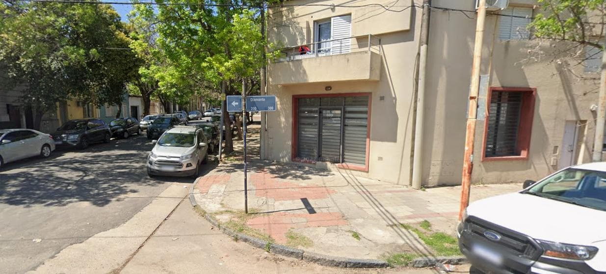 LOCAL COMERCIAL CENTRICO - DOS AMBIENTES IDEAL INVERSION - 1