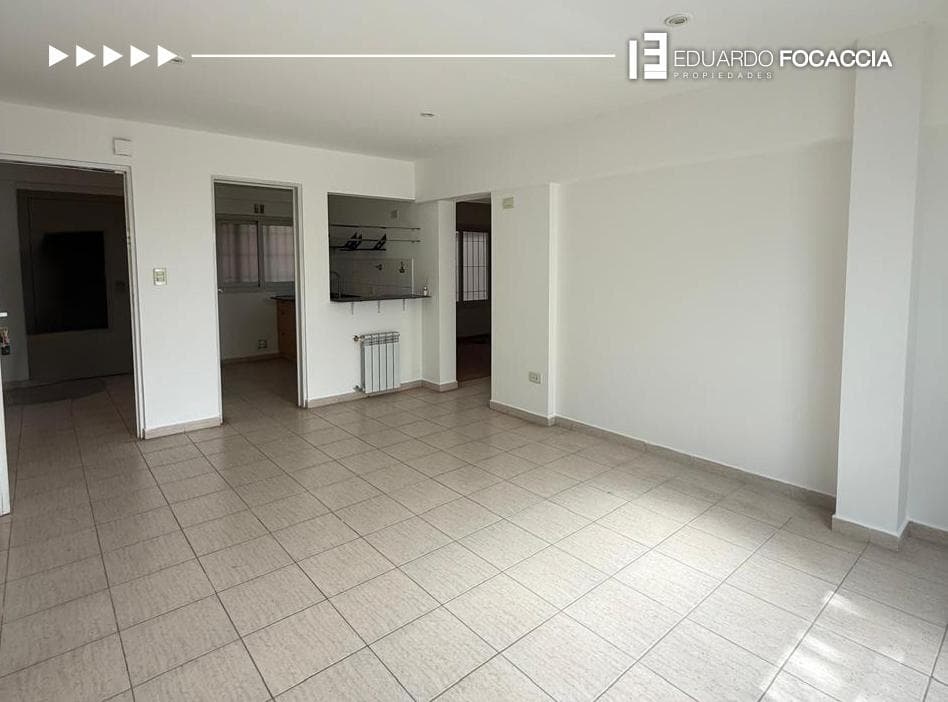 Departamento Av. Mengelle - 1