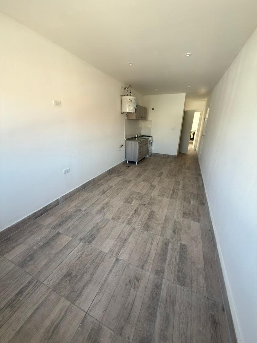 VENTA PH 2 AMB en planta alta a la calle - 1