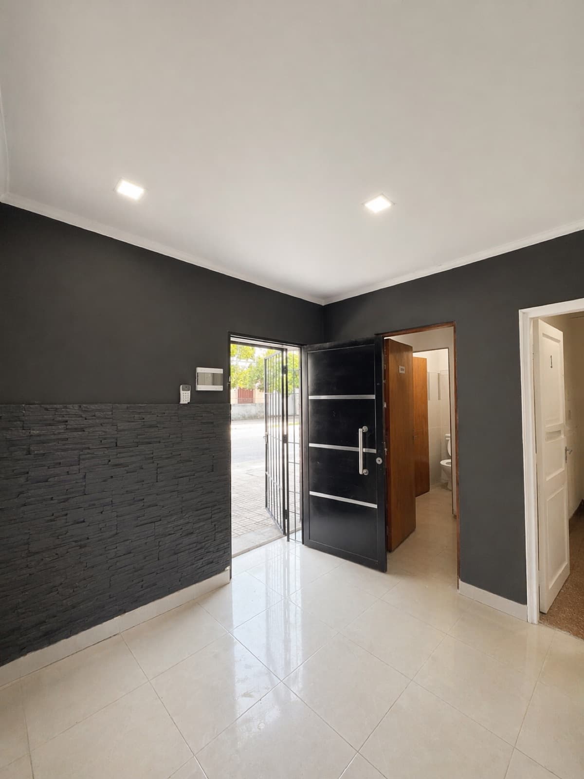 COMERCIAL EN ALQUILER - RONDEAU 21 - 1