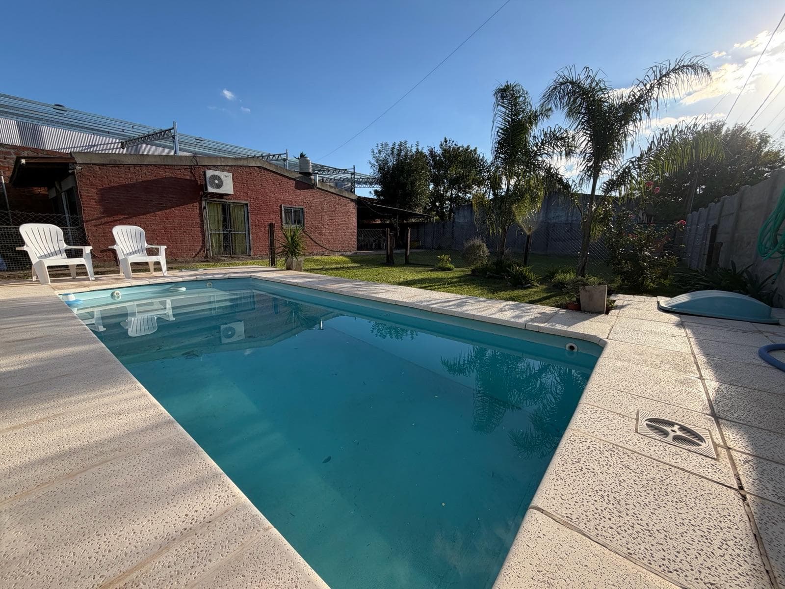 VENTA TERRENO CON PILETA EN ROLDAN - 1