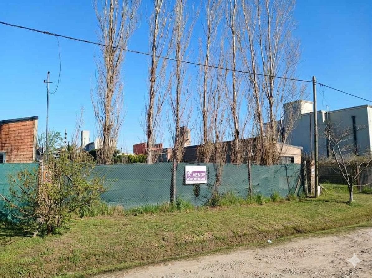 VENDE LOTE EN TIERRA DE SUEÑOS 2- ROLDAN - 1