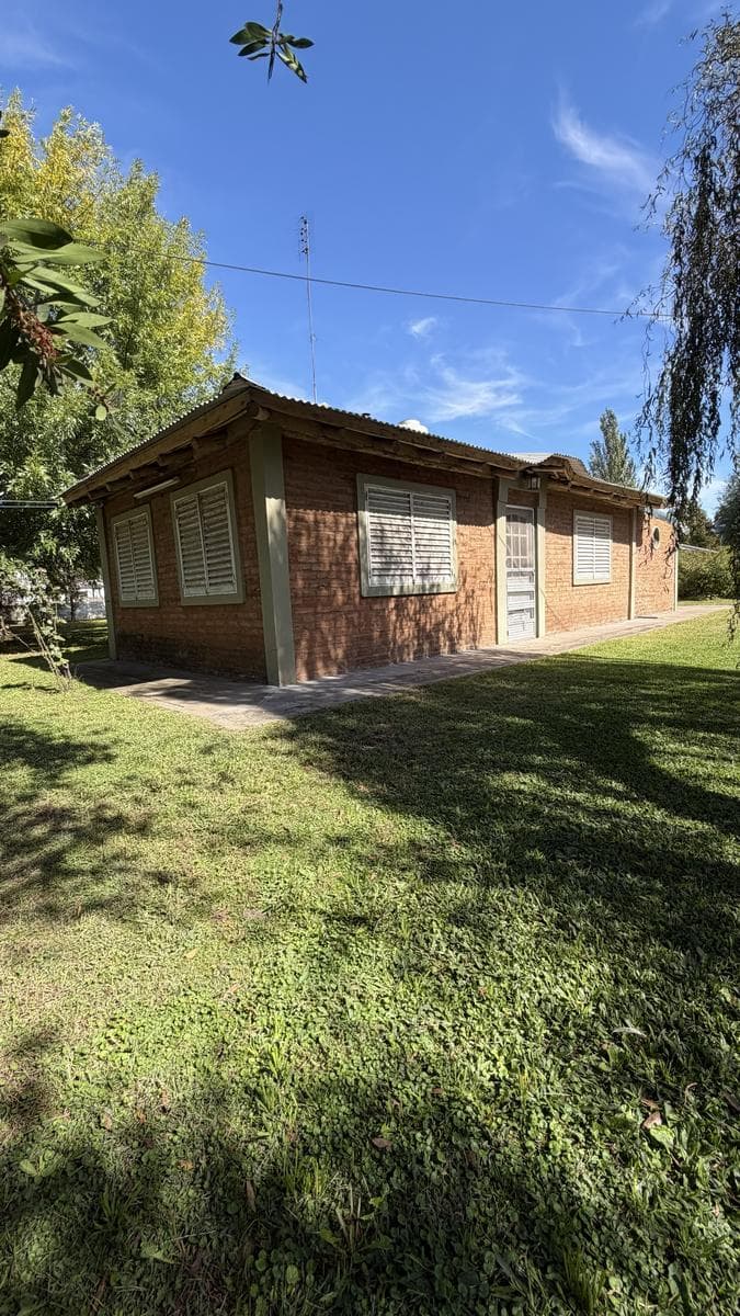 Casa Quinta con pileta en Ranchos - 1