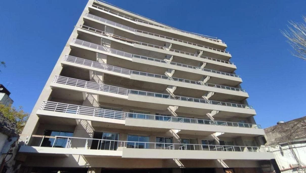 Cochera en venta - 1