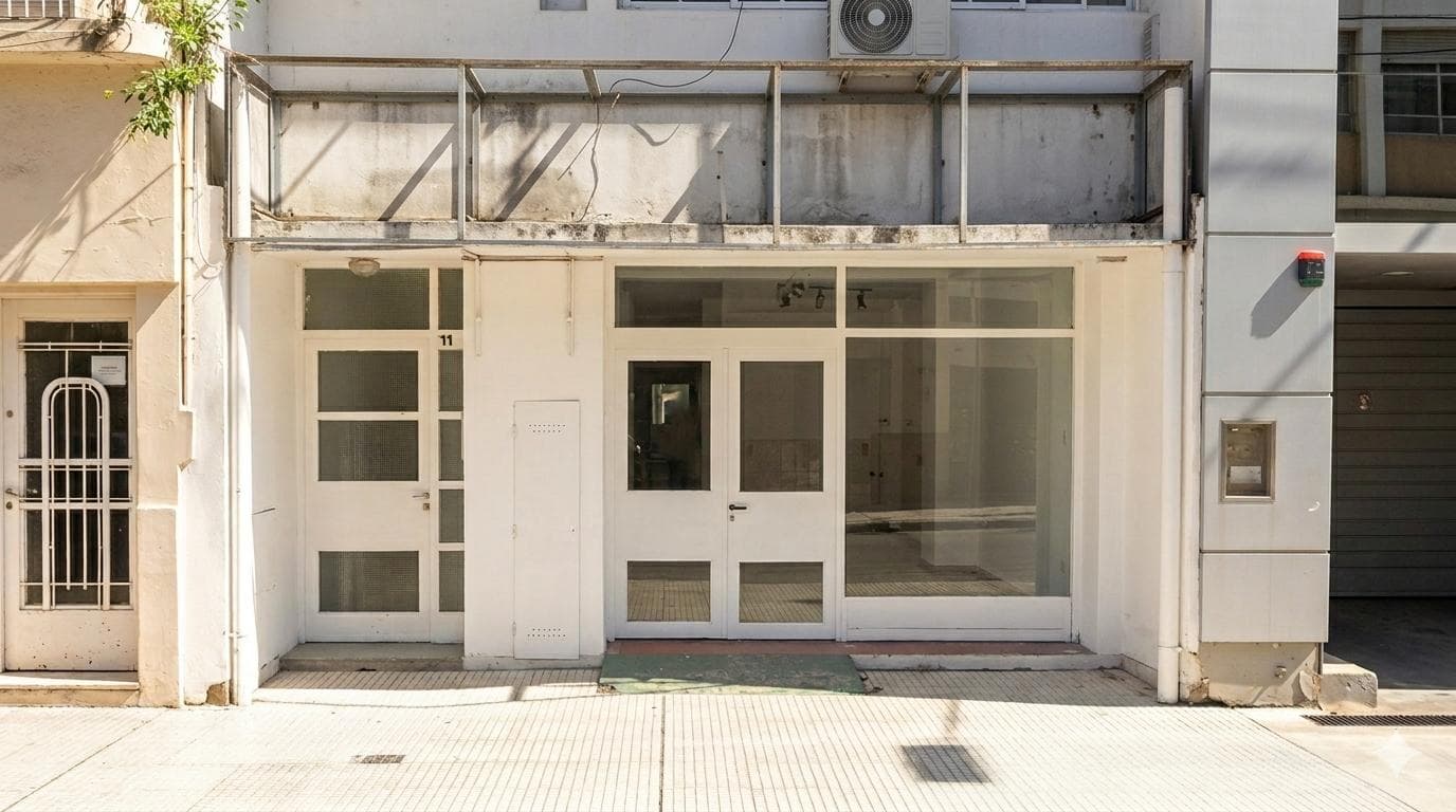 Local en San Nicolas De Los Arroyos - 1