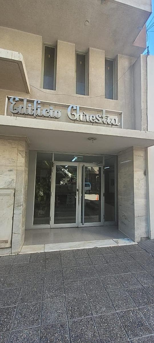 ALQUILER OFICINA - CENTRO - NQN - 1