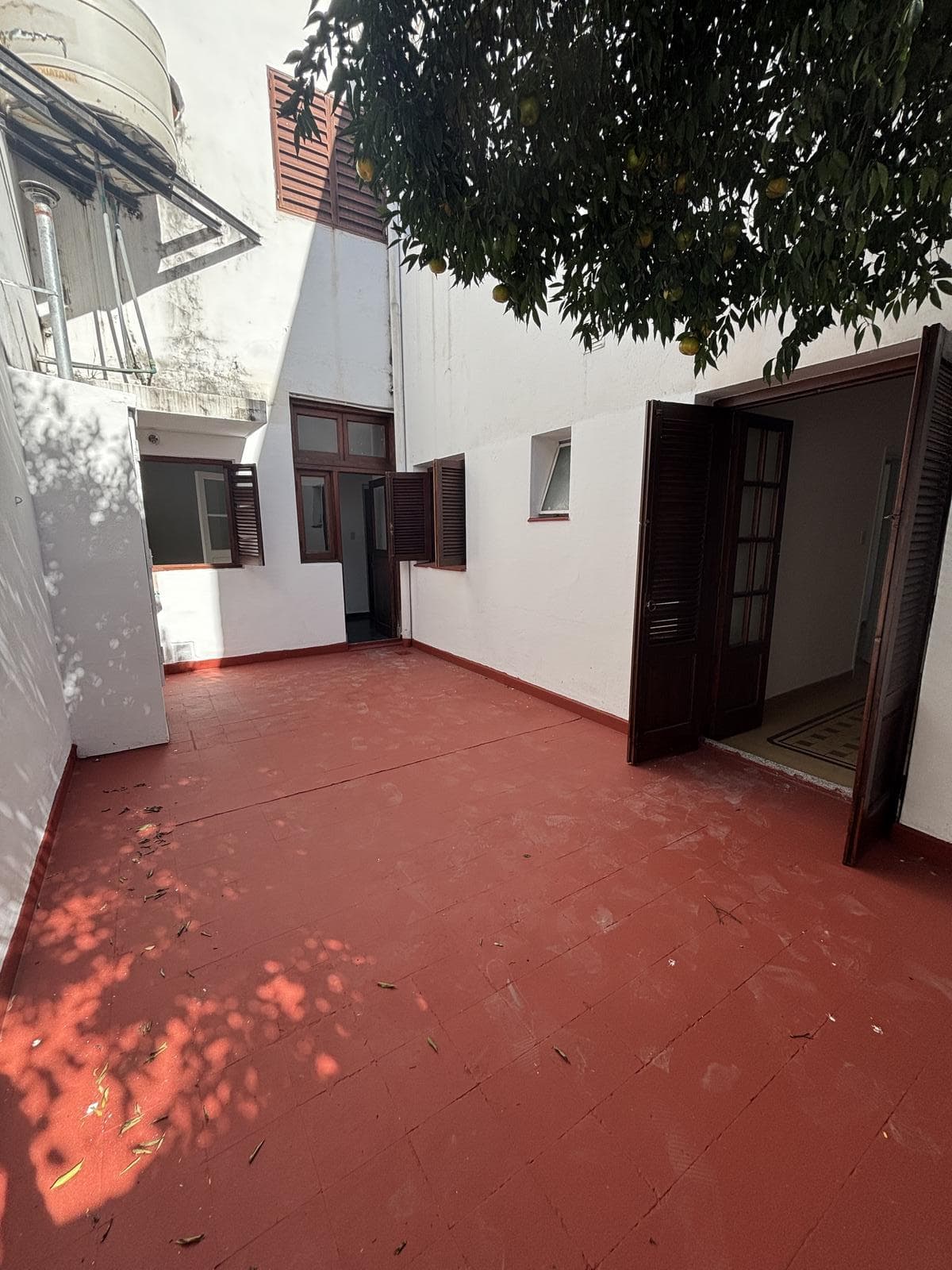 Casa en PB de 3 Dorm y medio con patio!! Sin Expensas - 1