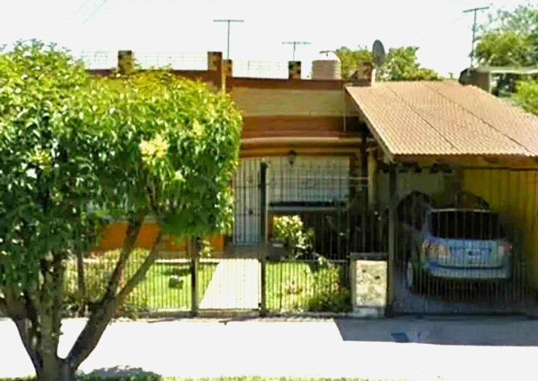 CASA VENTA 5 AMBIENTES LOMAS DE ZAMORA CON PILETA Y COCHERA - 1