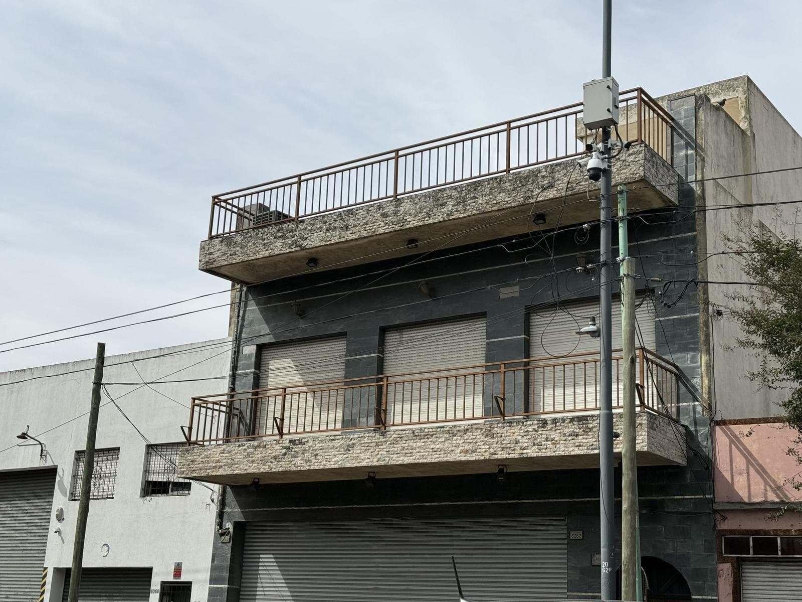 Depósito/Oficina en Alquiler Comercial - Villa Lugano - 1