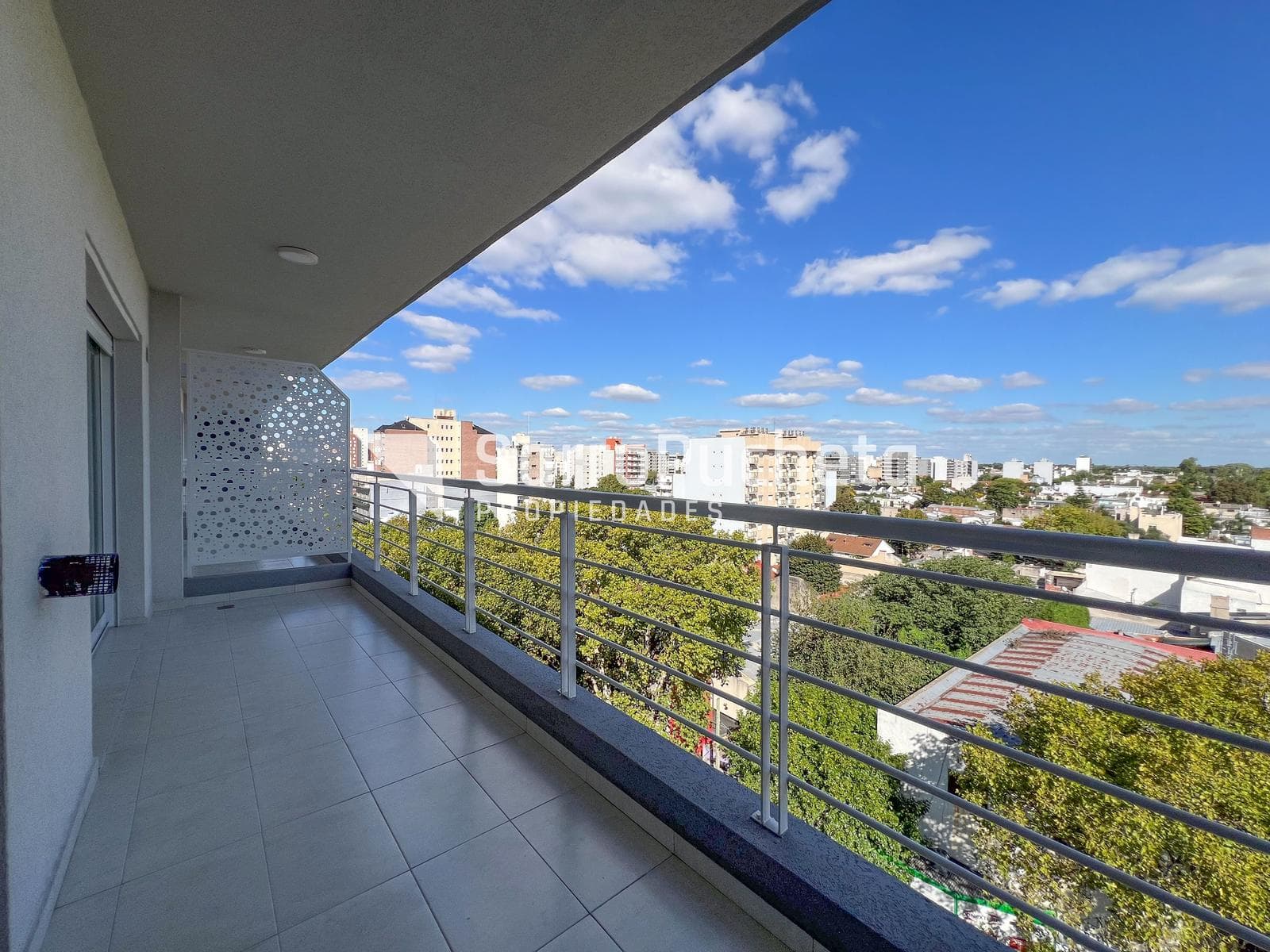 Venta departamento 2 ambientes con balcón en Morón - 1
