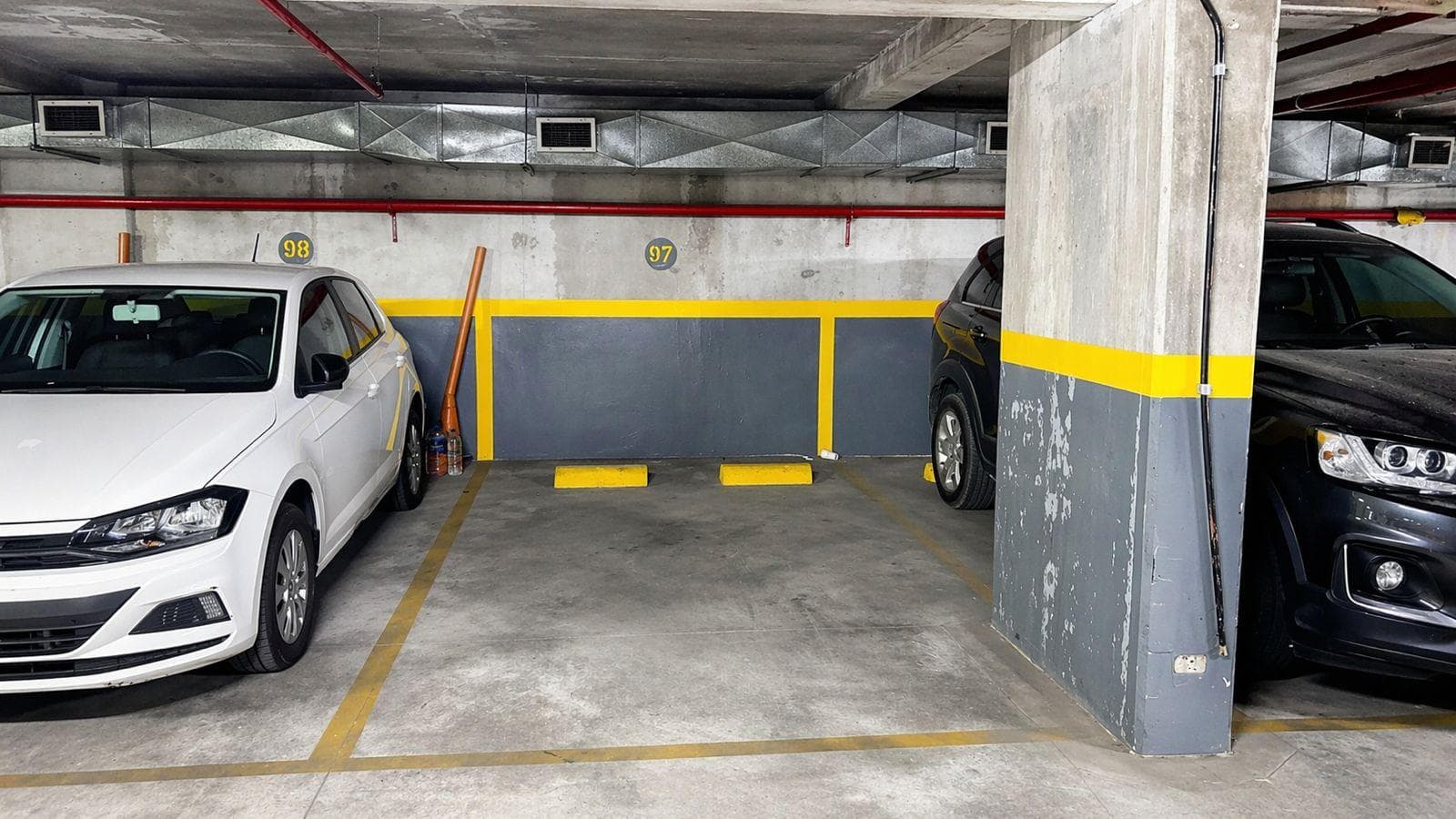 Alquiler de Cochera en Almagro - 1