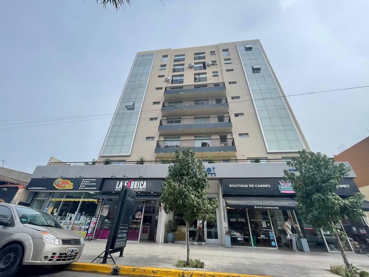 En venta amplio Departamento 2 ambientes en Ituzaingó Norte! - 1