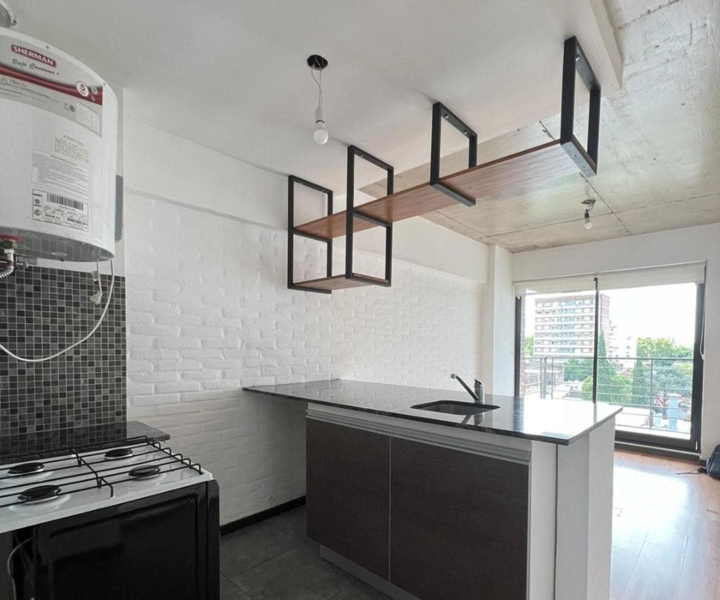 Venta departamento 1 dormitorio con balcón terraza de uso exclusivo barrio Nuestra Sra de Lourdes - 1