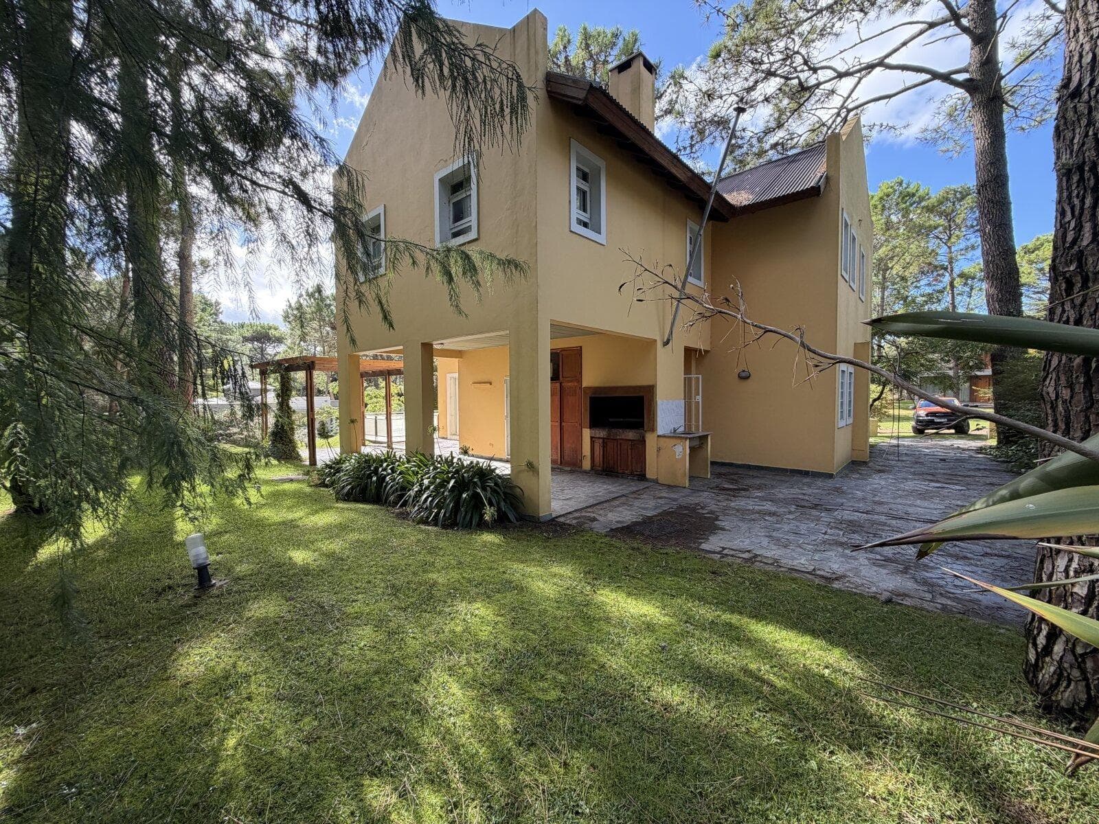 Departamento en venta - 3 Dormitorios 3 Baños - Cariló - 1