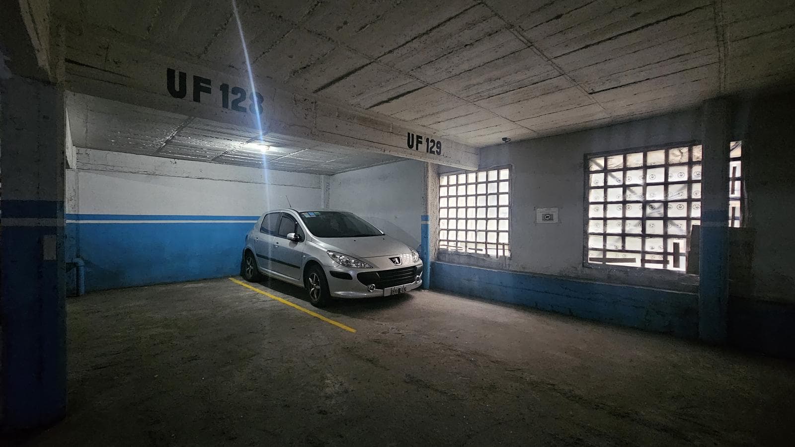 Venta - Cochera en primer piso - Arenales 2329 - Plaza Colon - 1