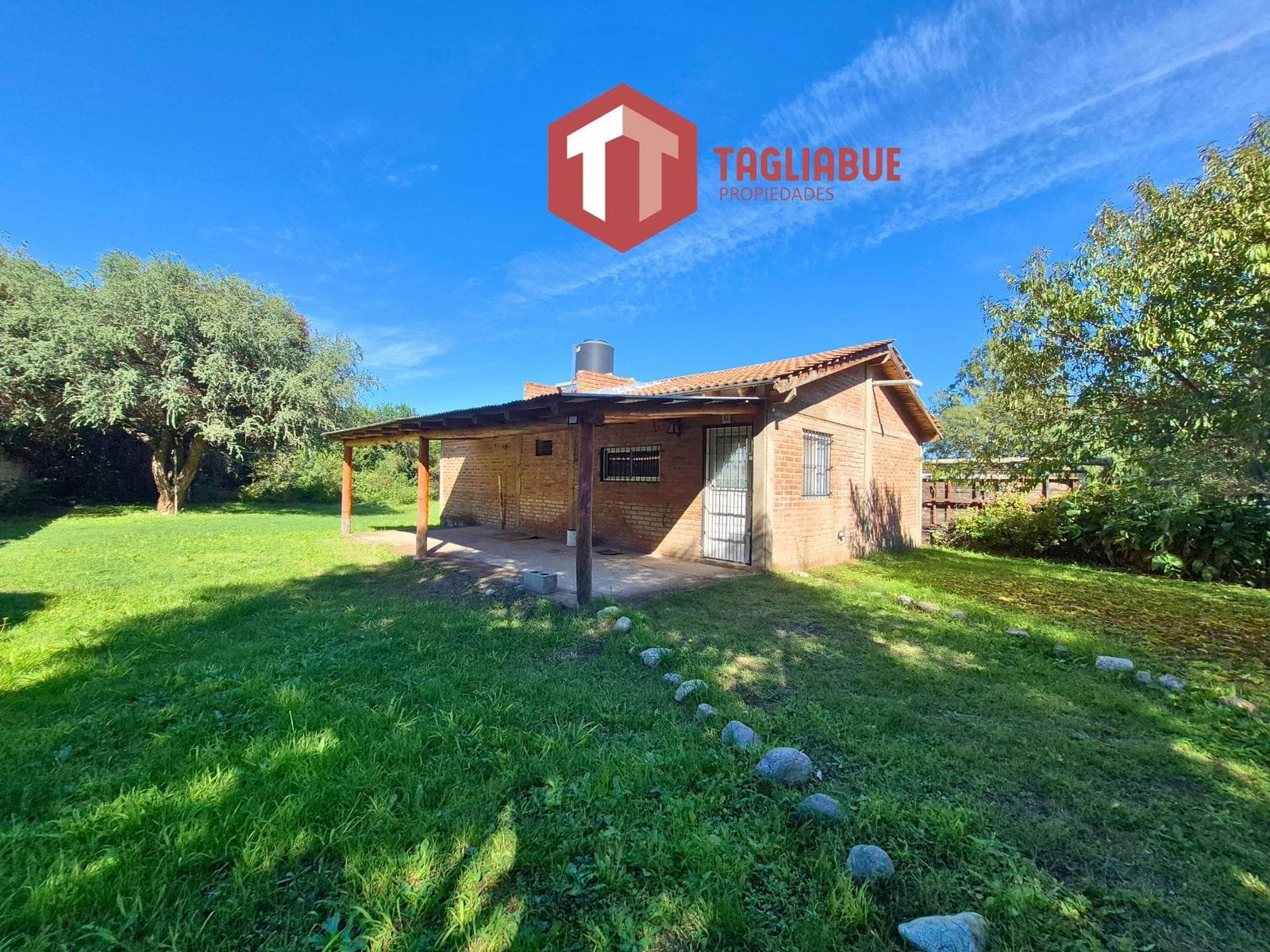 Casa de 4 Dormitorios en Merlo | Oportunidad | - 1