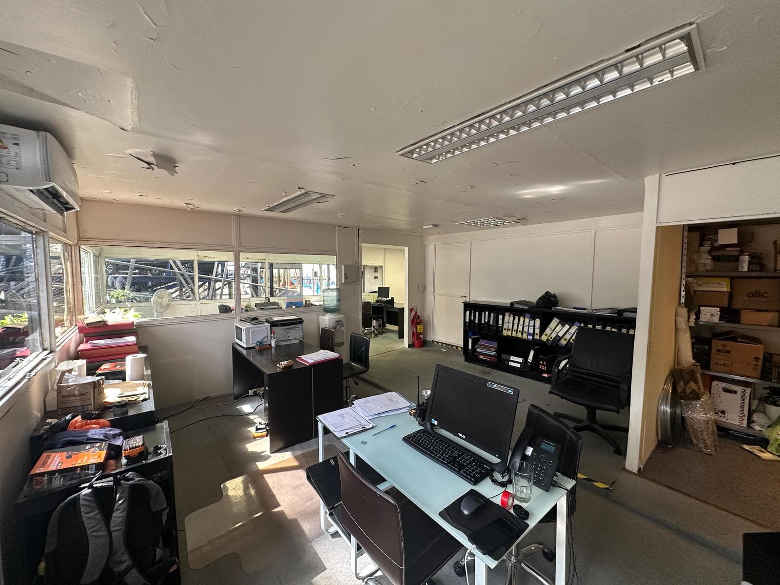 Oficina comercial en Costanera norte - 1