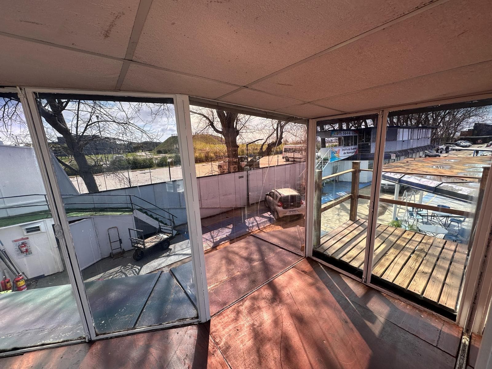 Oficina en alquiler Costanera norte - 1