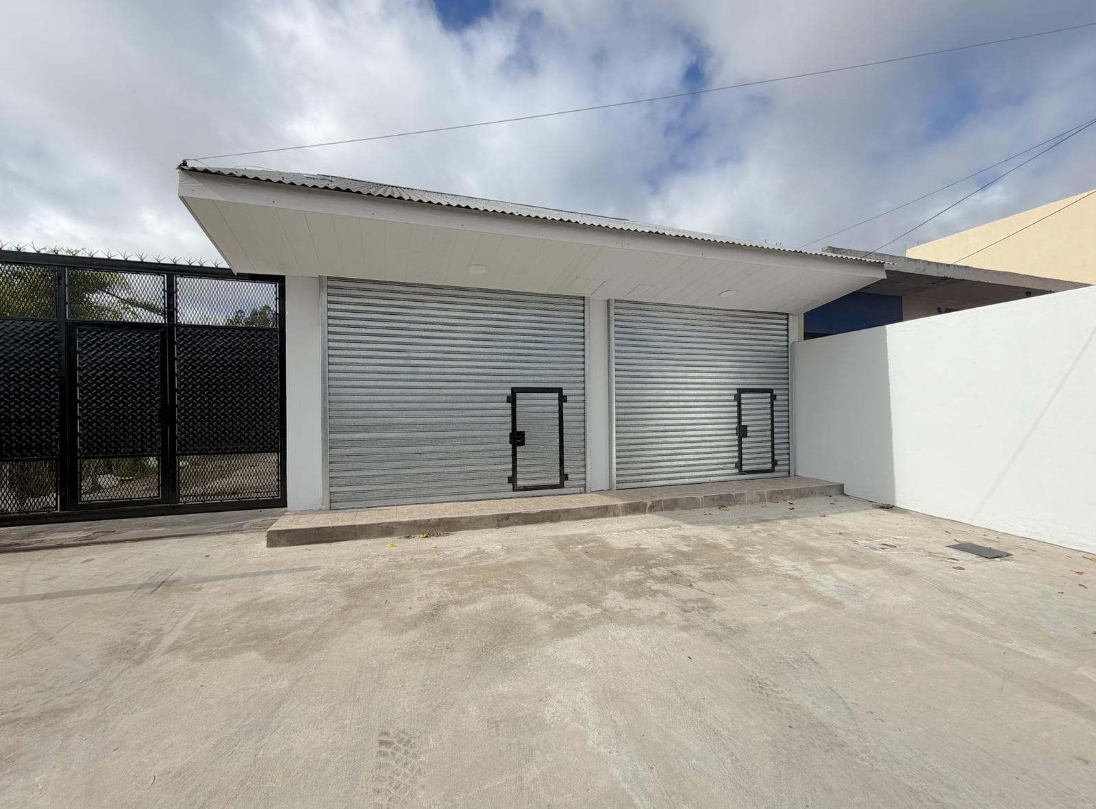 Local en Guillermo E Hudson - 1