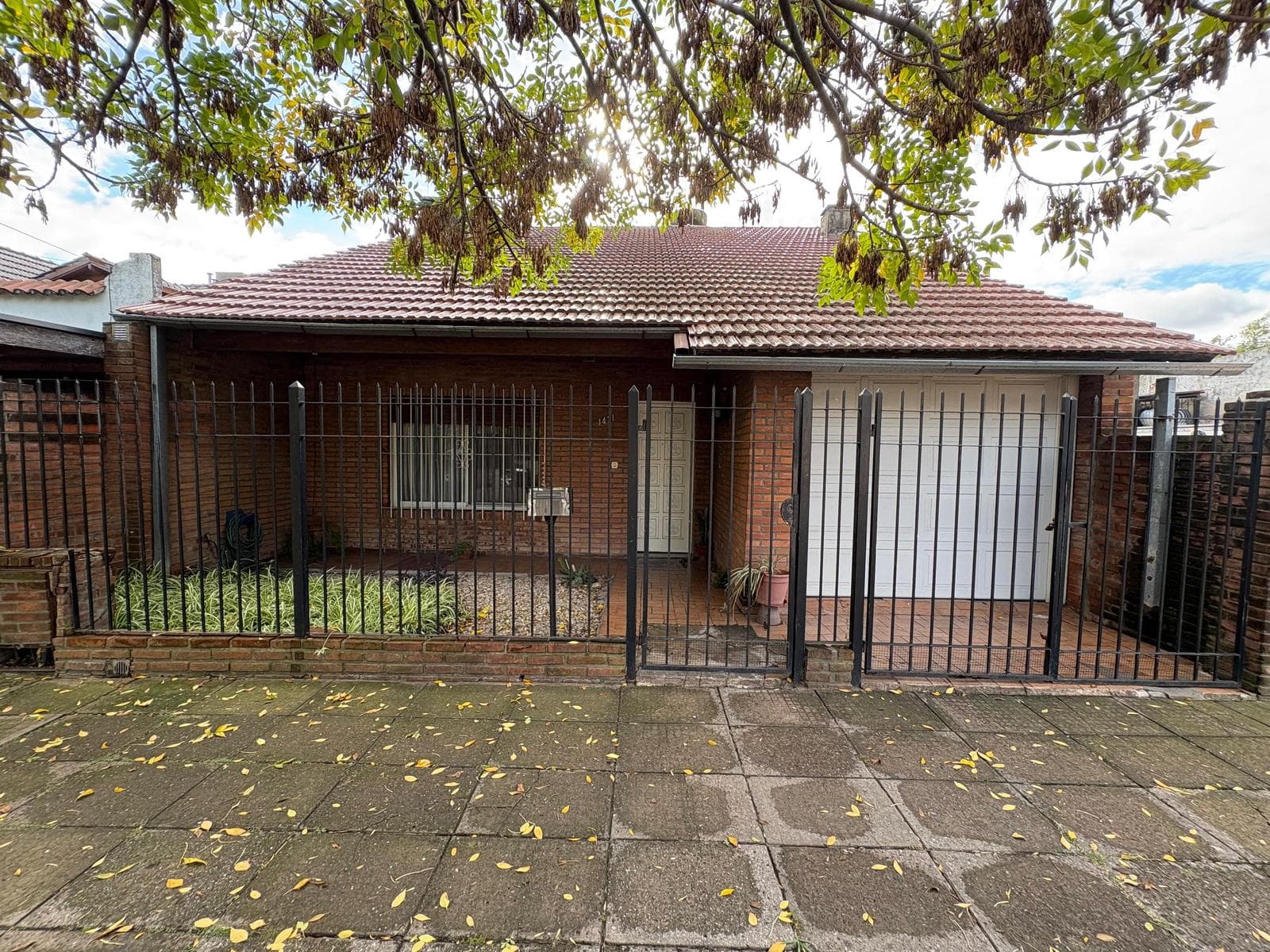 Casa 4 ambientes en venta en Ituzaingo - 1