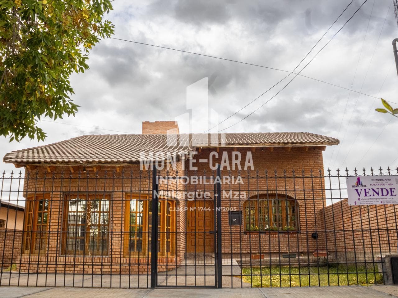 Casa céntrica en venta - 1