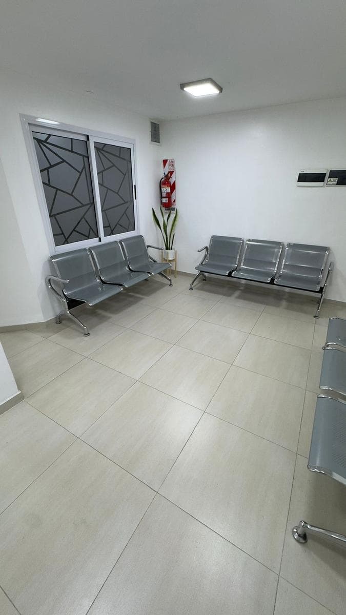 Oficina en Recoleta - 1