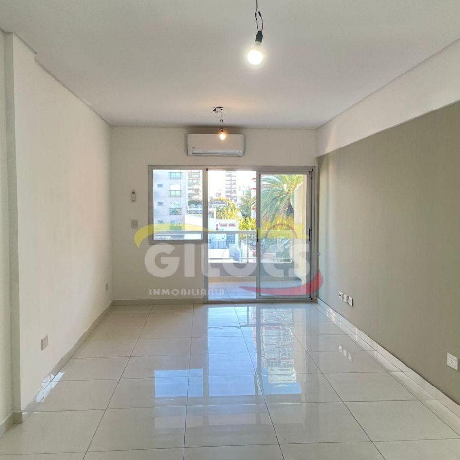 Alquiler 1 Ambiente en Flores Uso Profesional. - 1