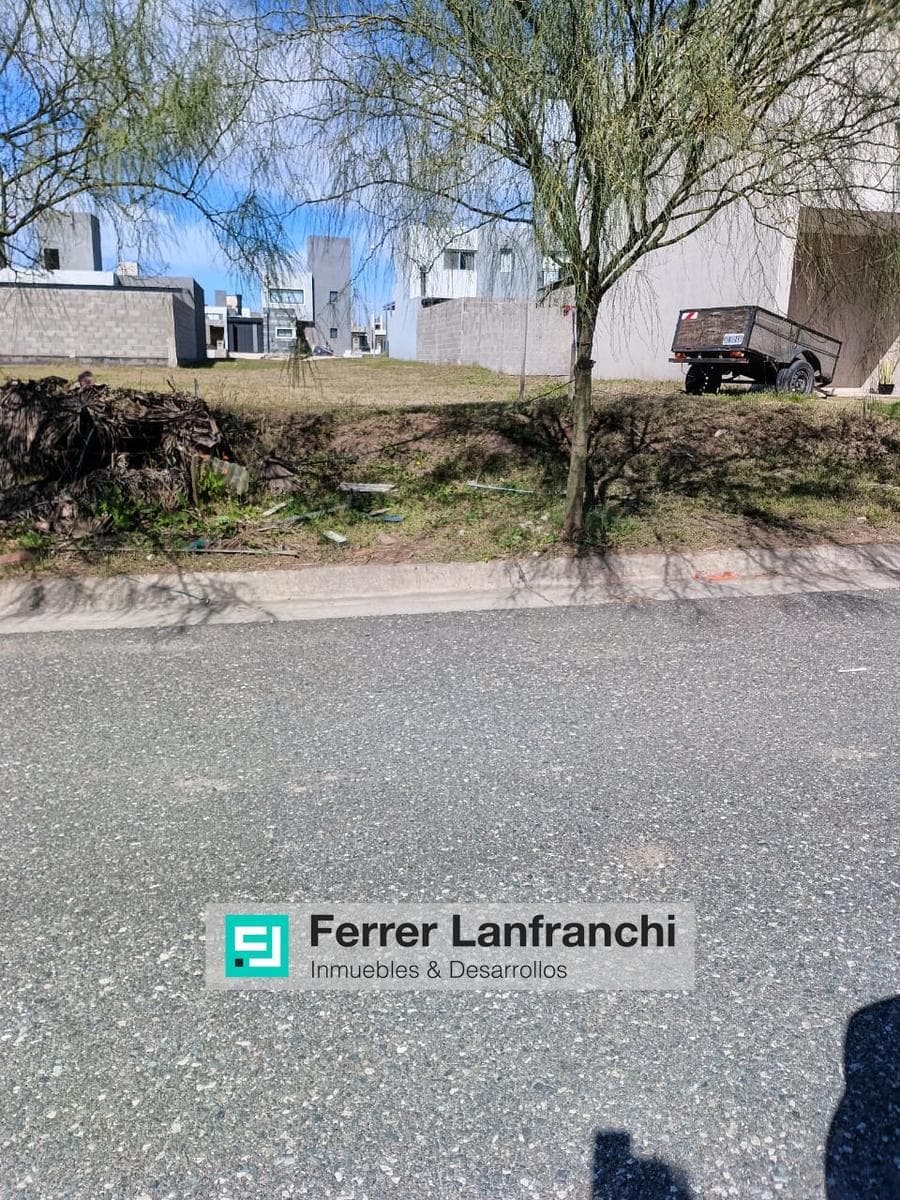 VENTA DE LOTE EN DOCTA MALAGUEÑO - 1