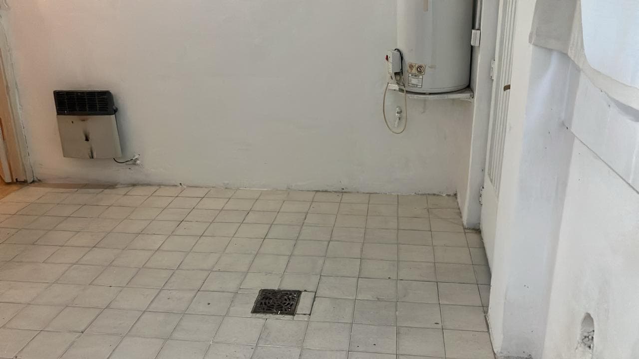 Venta de un DEPARTAMENTO PH en el barrio ONCE a u$d 52.900 sin expensas - 1