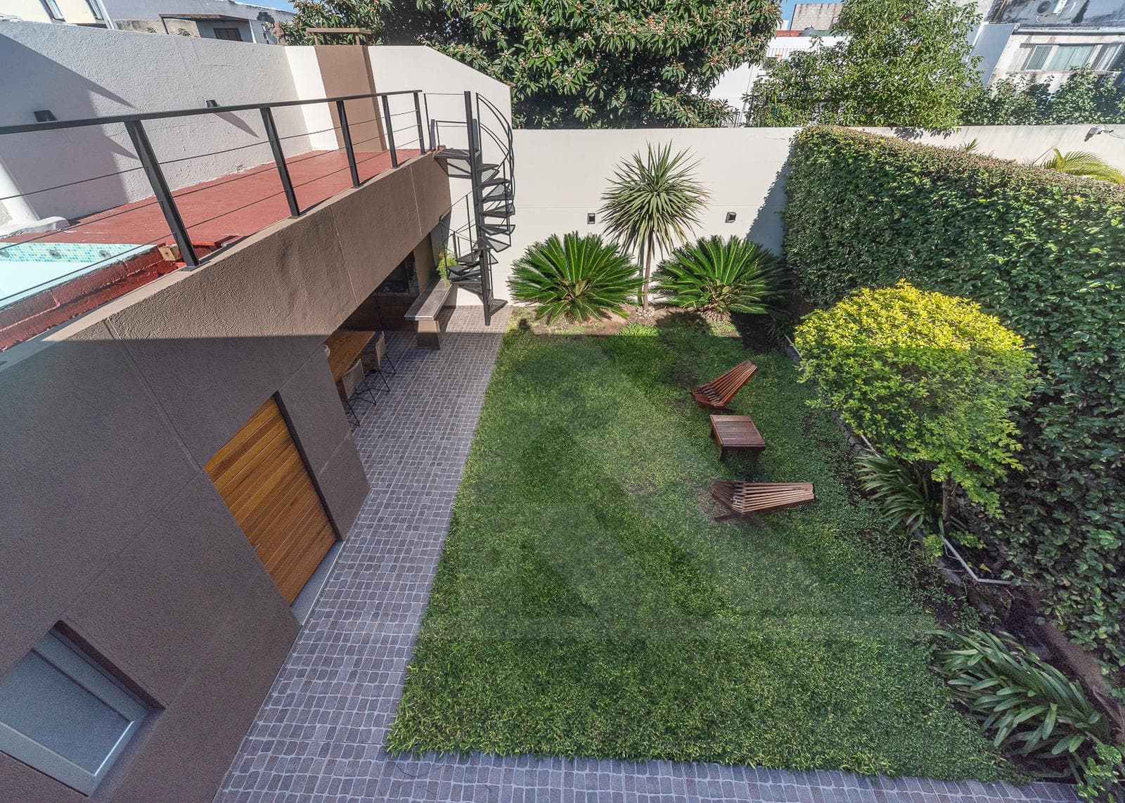 Venta PH 3 ambientes con jardín, terraza y cochera en Mataderos - 1