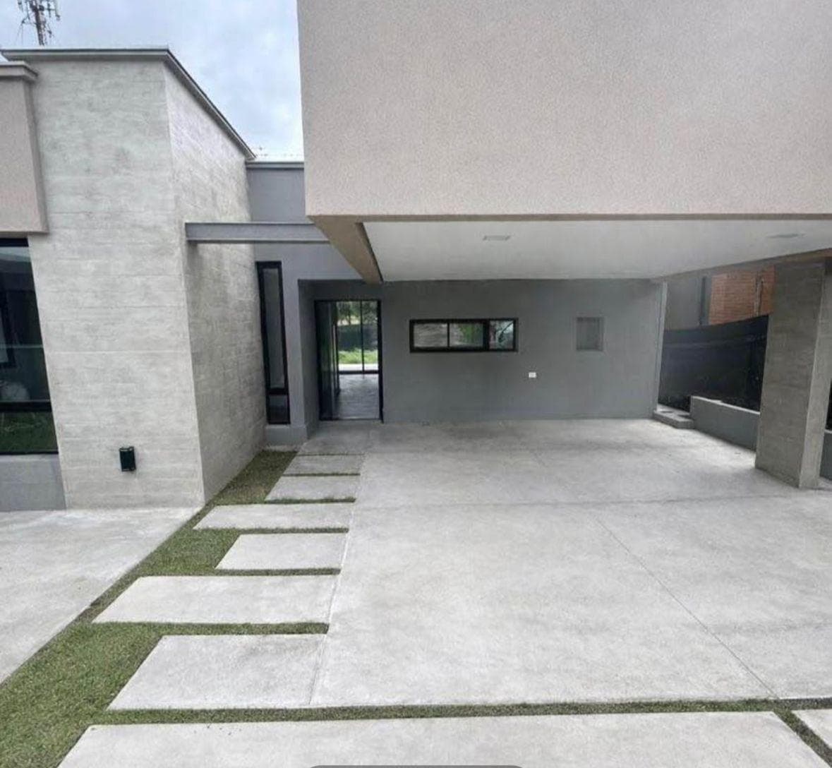 Casa en Yerba Buena - 1