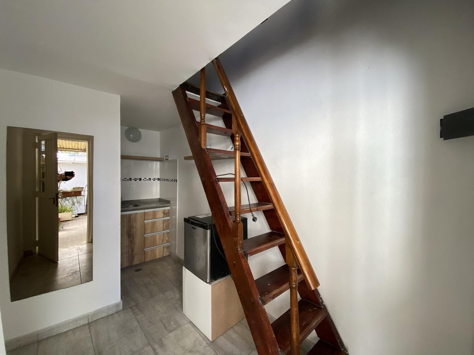 Alquiler de PH pequeño en San Cristóbal - 1