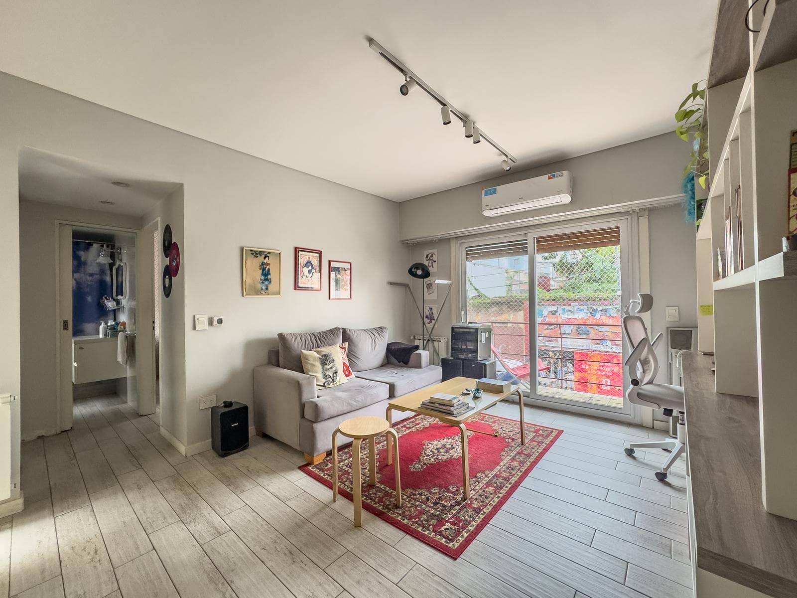 Venta Departamento 2 ambientes, a metros Parque Centenario. - 1