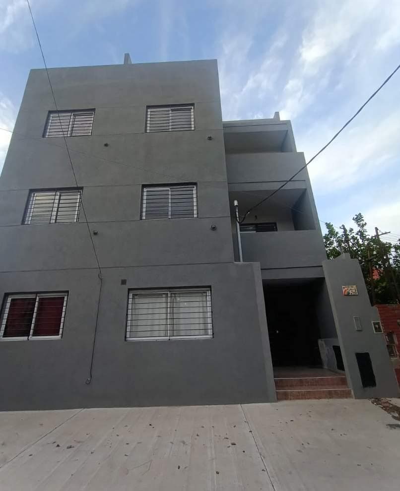 Departamento de 3 ambientes con Terraza Individual - 1