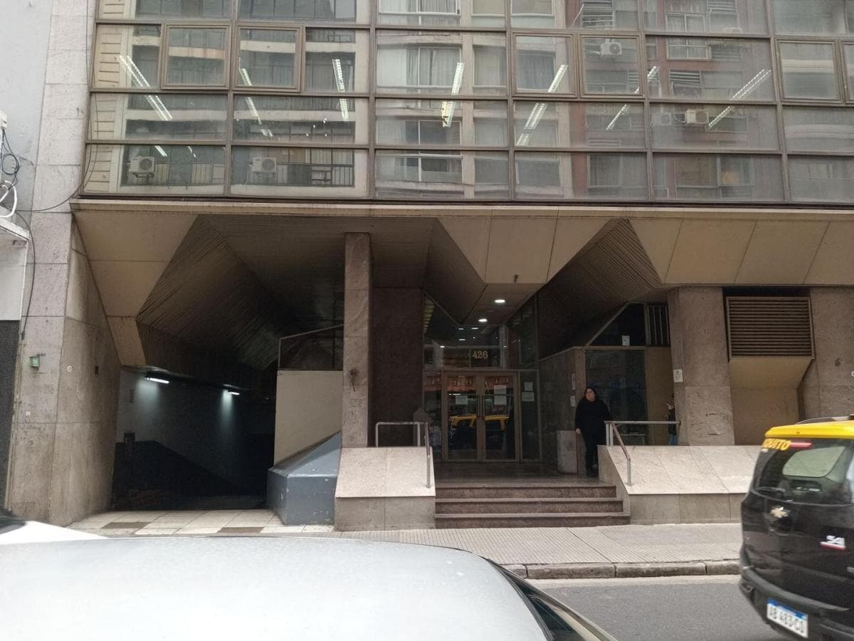 Cochera en Tribunales - 1