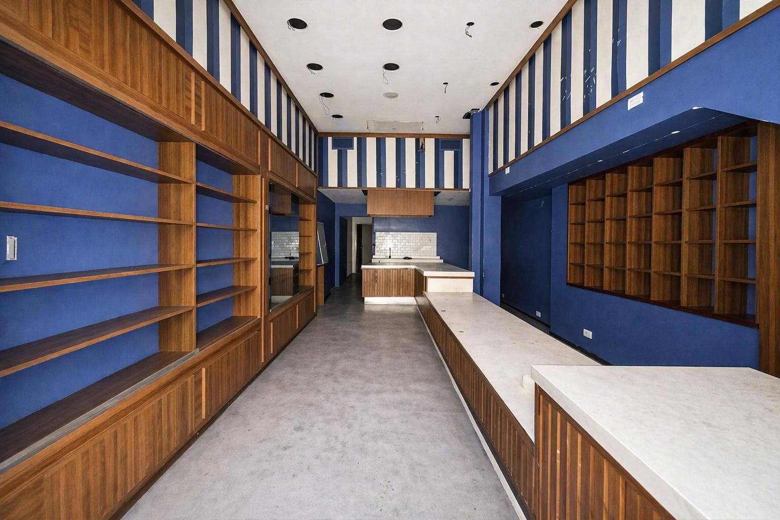 ALQUILER LOCAL COMERCIAL - VILLA CRESPO - 1