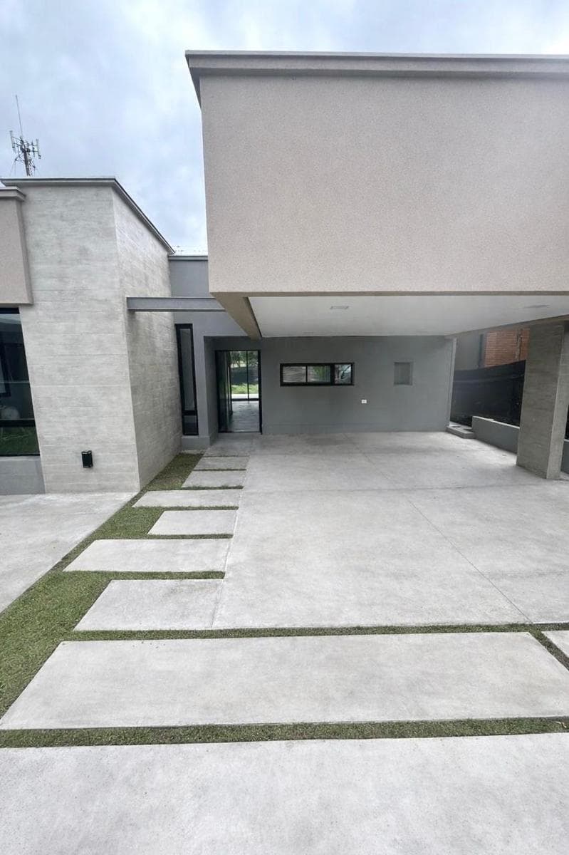 Casa en Yerba Buena - 1