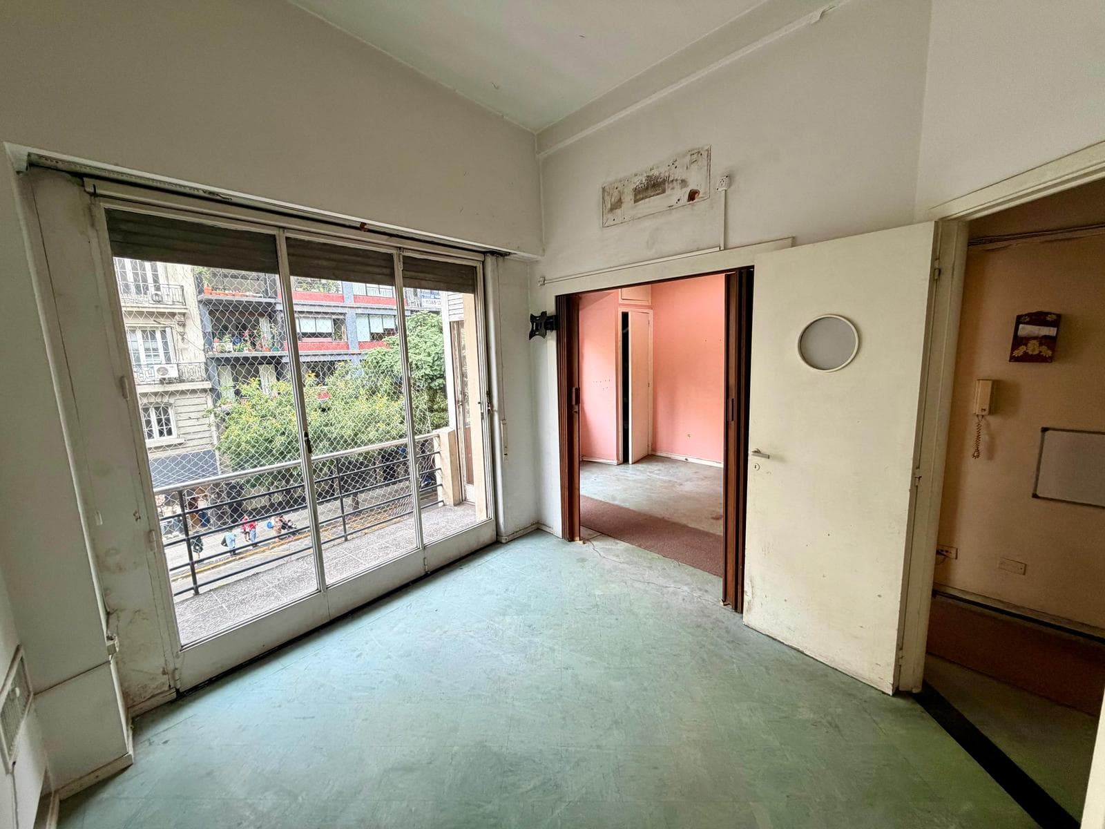 OPORTUNIDAD en Retiro – Departamento A RECICLAR!! - 1