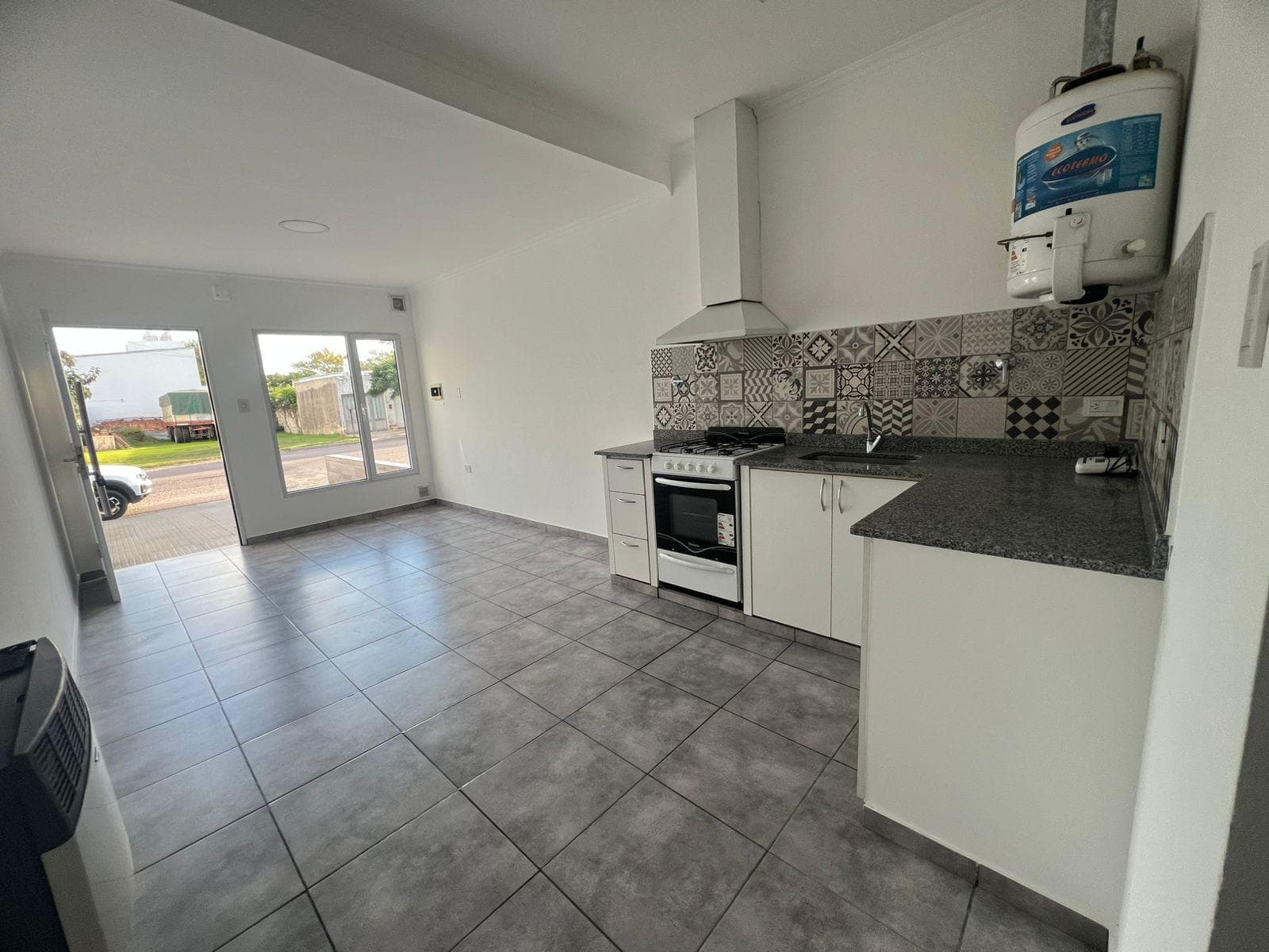 Departamento en zona facultad - 1