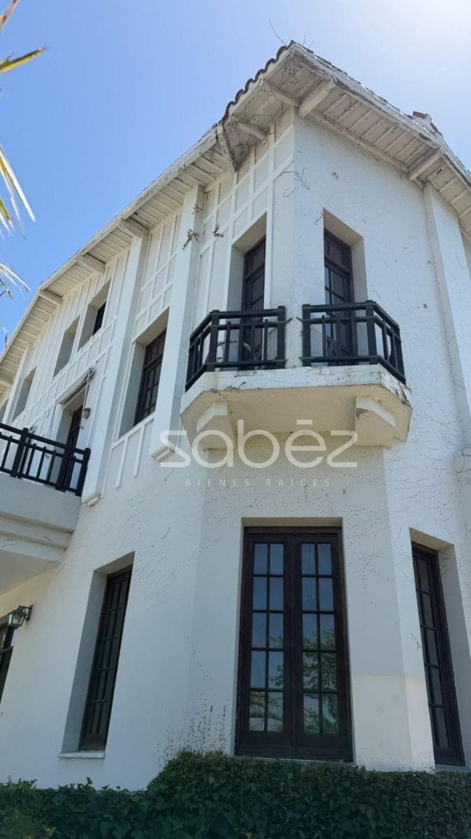 Oficinas en Alquiler - 1