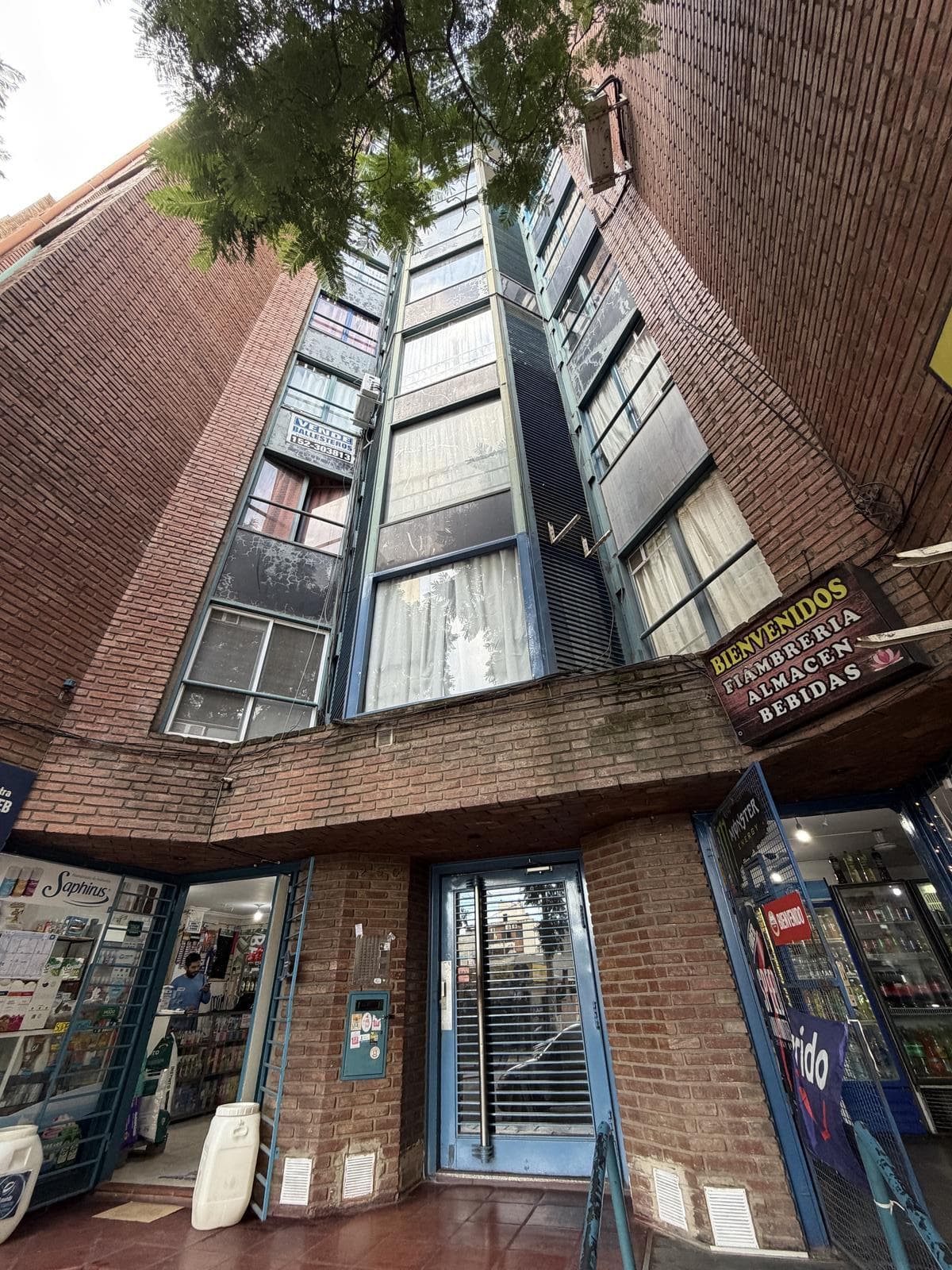 Departamento con renta Avenida Pueyrredón 200 Nueva Córdoba - 1